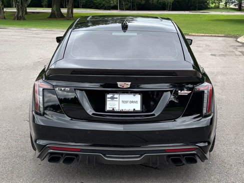 Used 2024 Cadillac CT5 V Blackwing w/ Carbon Fiber Package 2 RWD image 5
