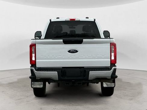 Used 2025 Ford F350 XLT AWD/4WD image 6