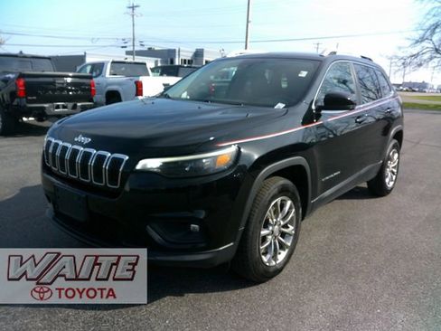 Used 2021 Jeep Cherokee Latitude Lux w/ Comfort/Convenience Group AWD/4WD image 5