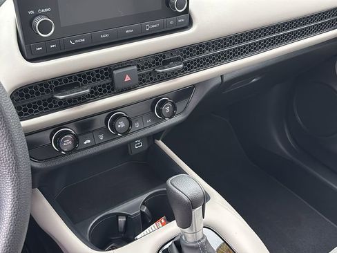 Used 2025 Honda HR-V LX image 20