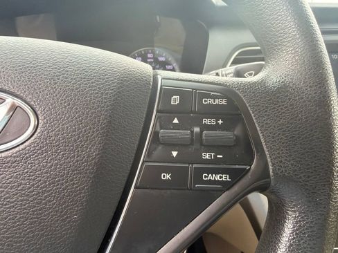 Used 2016 Hyundai Sonata SE FWD image 19