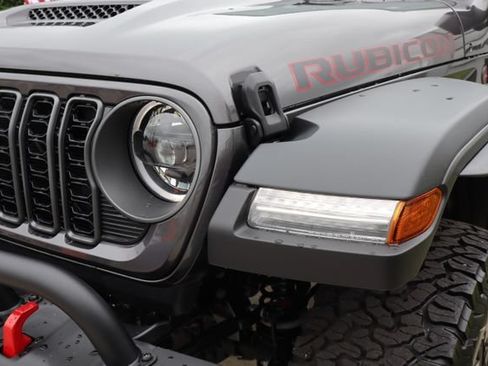 Used 2026 Jeep Wrangler Unlimited Rubicon w/ Xtreme 35 Tire Package AWD/4WD image 10