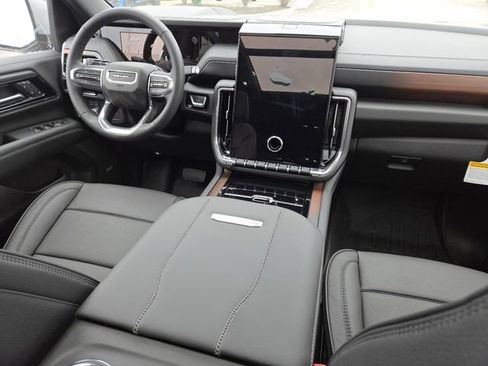 New 2026 GMC Yukon XL Denali w/ Sun & Power Step Package image 33