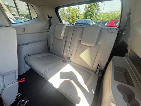 Used 2026 Volkswagen Atlas SE FWD image 32