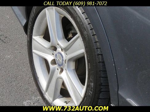 Used 2011 Mercedes-Benz C 300 C 300 Sport 4MATIC AWD 4dr Sed image 21