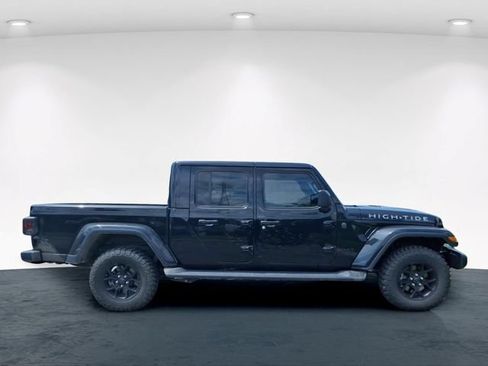 Used 2025 Jeep Gladiator Sport AWD/4WD image 7