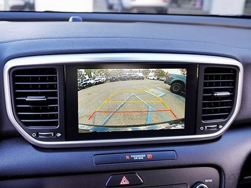 Used 2022 Kia Sportage LX image 26