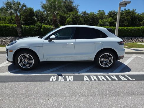 Used 2020 Porsche Macan S AWD/4WD image 3