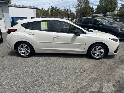 Used 2024 Subaru Impreza 2.0i AWD/4WD image 2
