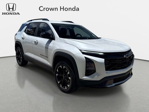 Used 2025 Chevrolet Equinox RS FWD image 6