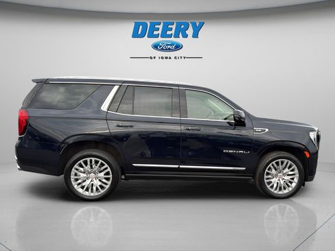 Used 2023 GMC Yukon Denali AWD/4WD image 16