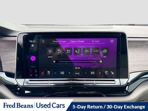 Used 2024 Volkswagen Atlas SEL Premium R-Line image 16