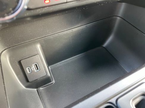 Used 2022 Ford F150 XLT w/ Equipment Group 302A High image 12