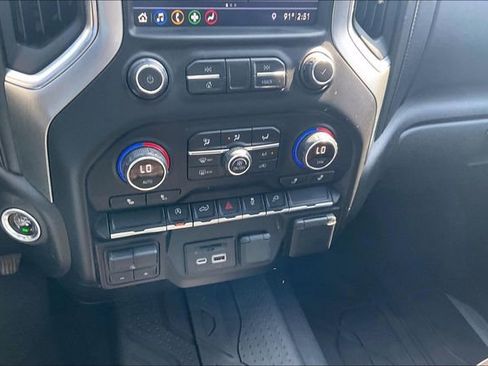 Used 2019 Chevrolet Silverado 1500 LT w/ All-Star Edition image 32