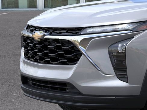 New 2026 Chevrolet Trax LS w/ LS Convenience Package FWD image 13
