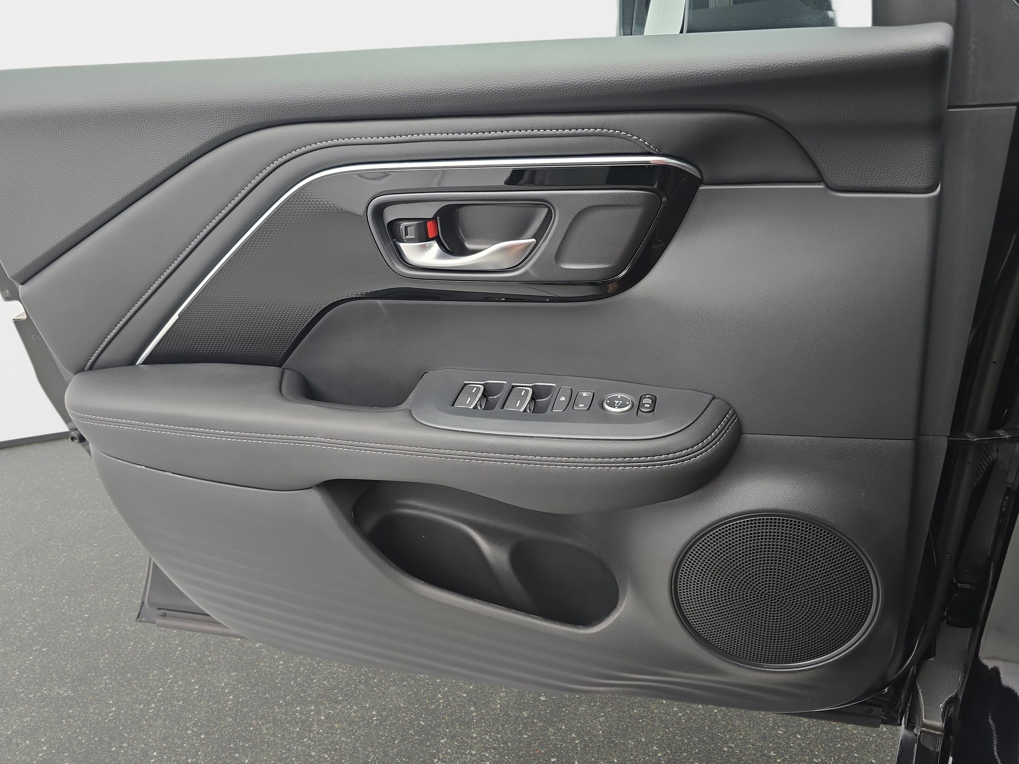 Certified 2025 Acura ADX FWD image 26