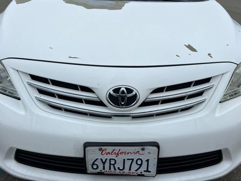 Used 2013 Toyota Corolla LE image 9