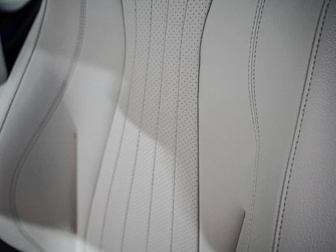 Used 2023 Mercedes-Benz E 350 Sedan image 26