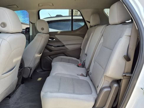 Used 2019 Chevrolet Traverse LT FWD image 24