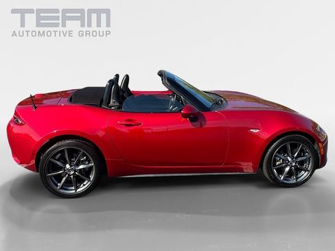 Used 2016 MAZDA MX-5 Miata Grand Touring RWD image 8