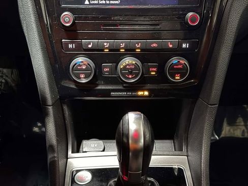 Used 2020 Volkswagen Passat 2.0T SE image 25