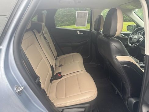 Certified 2022 Ford Escape SEL w/ Technology Package image 34