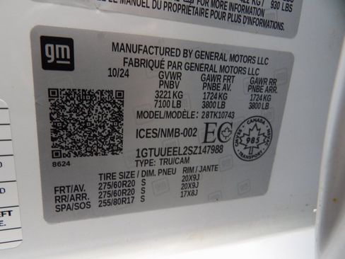 Used 2025 GMC Sierra 1500 AT4 w/ Technology Package image 69