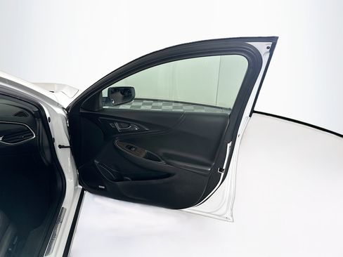 Used 2020 Chevrolet Malibu Premier FWD image 33