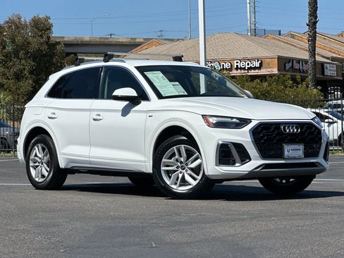 Used 2023 Audi Q5 2.0T Premium w/ Convenience Package AWD/4WD image 8