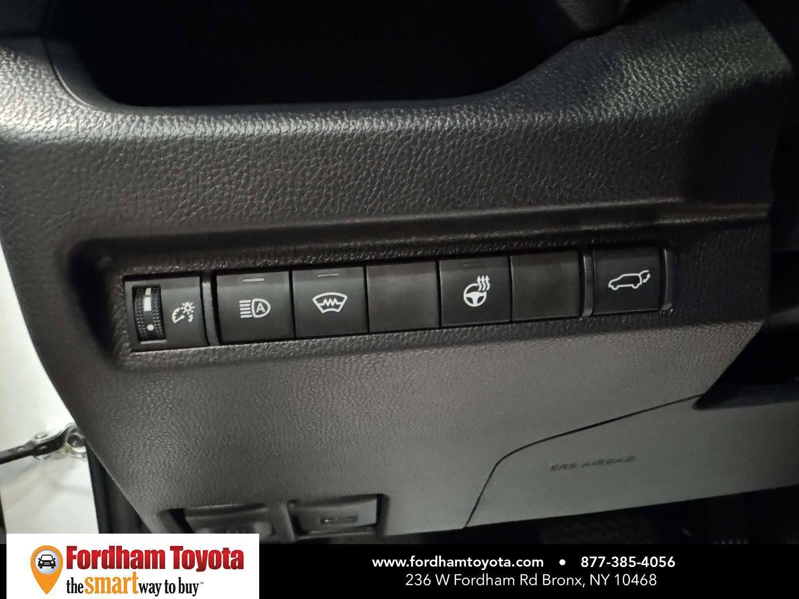 Used 2025 Toyota RAV4 XLE w/ Convenience Package AWD/4WD image 22