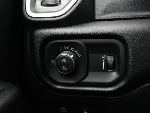 Used 2022 RAM 1500 Big Horn image 15