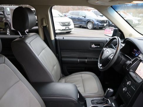 Used 2019 Ford Flex SEL w/ Equipment Group 202A image 8