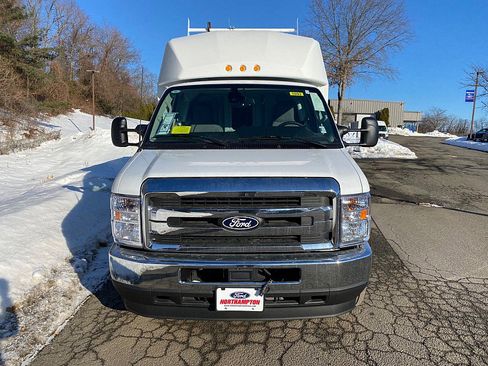 New 2026 Ford E-350 and Econoline 350 Super Duty w/ Power Equipment Group RWD image 2