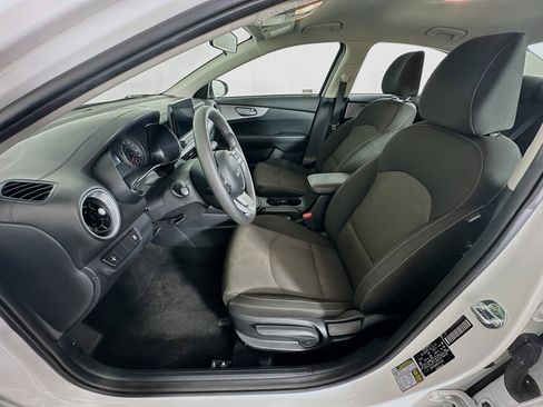Used 2024 Kia Forte LXS image 13