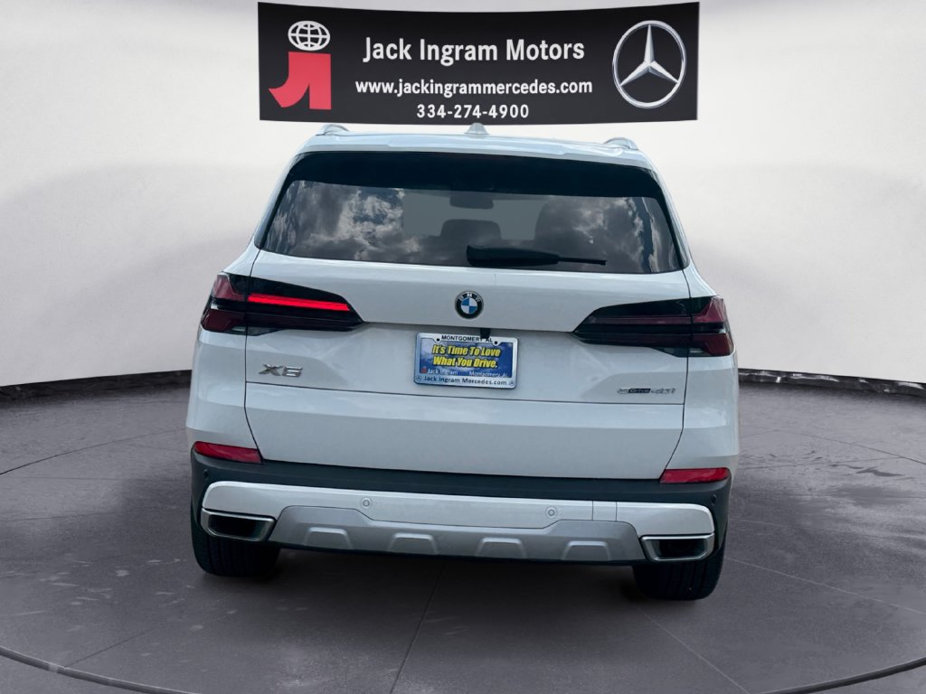 Used 2024 BMW X5 sDrive40i w/ Premium Package RWD image 4