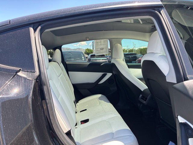 Used 2021 Tesla Model Y Long Range AWD/4WD image 21