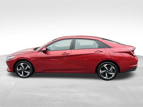 Certified 2023 Hyundai Elantra SEL w/ Convenience Package FWD image 4