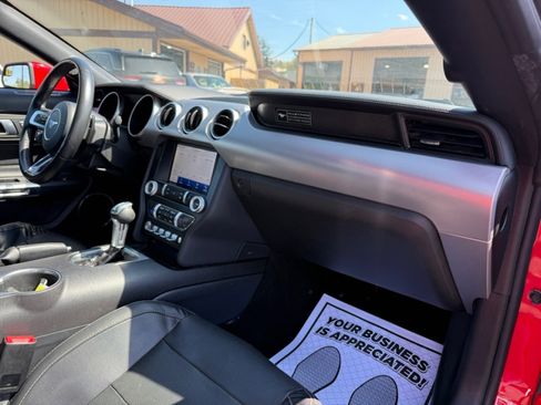 Used 2020 Ford Mustang Premium RWD image 23