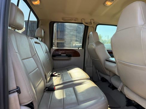 Used 2006 Ford F350 Lariat AWD/4WD image 21