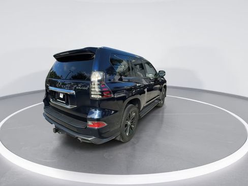 Used 2023 Lexus GX 460 Premium w/ Accessory Package AWD/4WD image 8