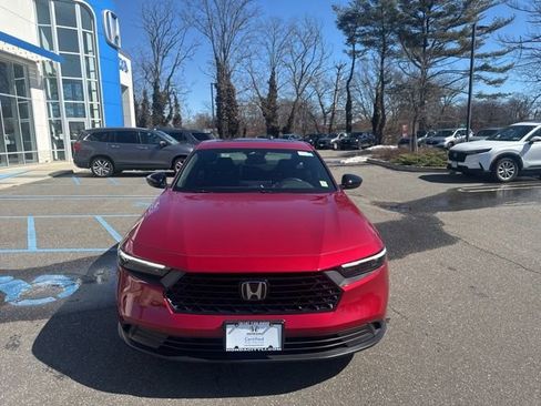 Used 2024 Honda Accord Sport image 3