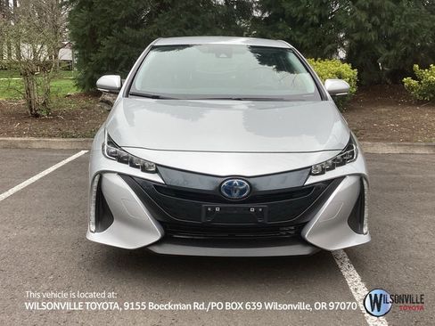 Used 2019 Toyota Prius Prime Premium image 19