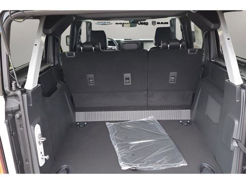 New 2026 Ford Bronco Outer Banks AWD/4WD image 11
