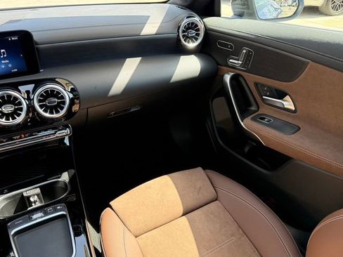 Certified 2025 Mercedes-Benz CLA 250 4MATIC image 32