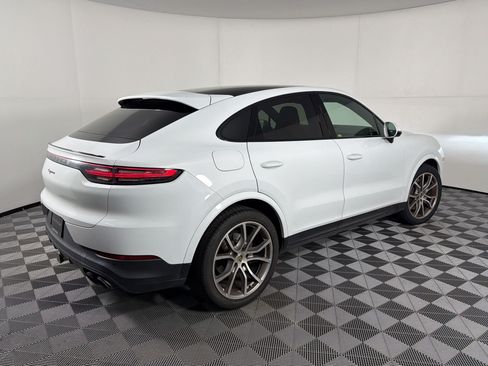 Certified 2023 Porsche Cayenne Coupe AWD/4WD image 9