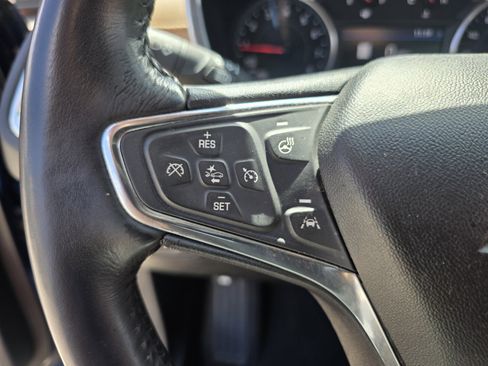 Used 2019 Chevrolet Equinox Premier FWD image 23