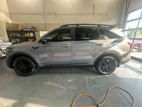 Used 2022 Kia Sorento S AWD/4WD image 4