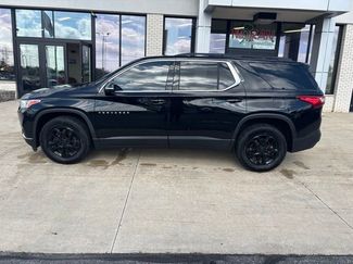 Used 2020 Chevrolet Traverse LT FWD video 1