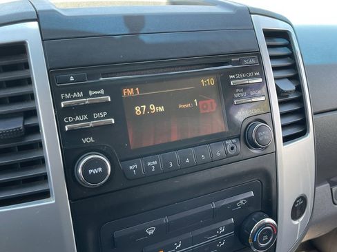 Used 2014 Nissan Frontier SV AWD/4WD image 26