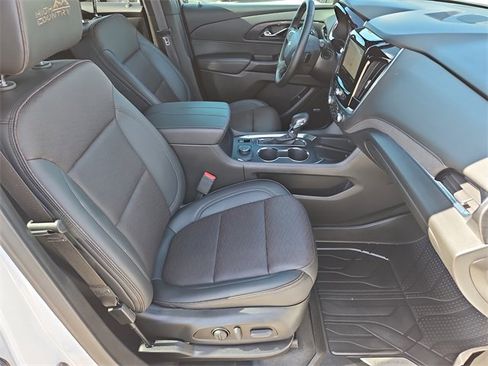 Used 2023 Chevrolet Traverse High Country w/ LPO, Floor Liner Package image 17